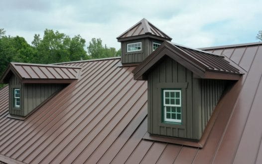 Metal roof materials installed in hot climates and wet climates area without roofing nails with extra structural support