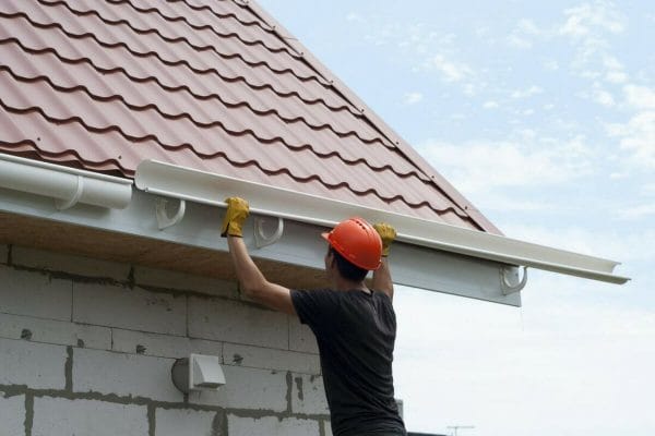 Install New Gutters In Tampa